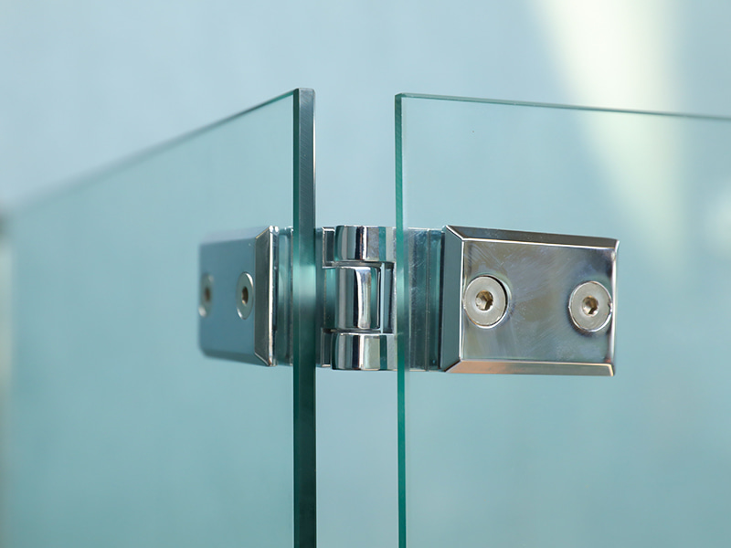 Cabine de Dus LA Inalta Cu Maner Dublu Orificii, Cu Tava Cabine de Dus LA Inalta Cu Maner Dublu Orificii, Cu Tava