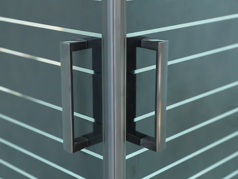 Cabină de duș glisantă pătrată cu profil din aluminiu negru SQ, cu mâner cu două orificii Cabină de duș glisantă pătrată cu profil din aluminiu negru SQ, cu mâner cu două orificii