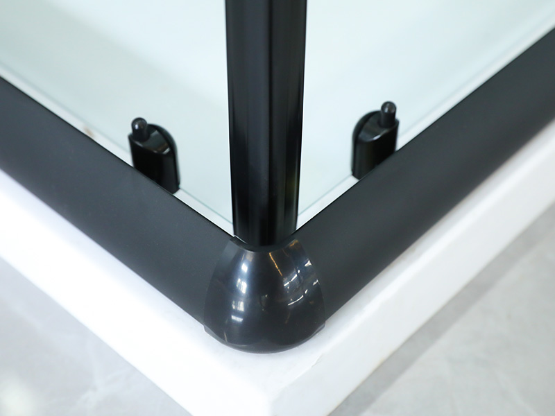 Cabină de duș glisantă pătrată cu profil din aluminiu negru SQ, cu mâner cu două orificii Cabină de duș glisantă pătrată cu profil din aluminiu negru SQ, cu mâner cu două orificii