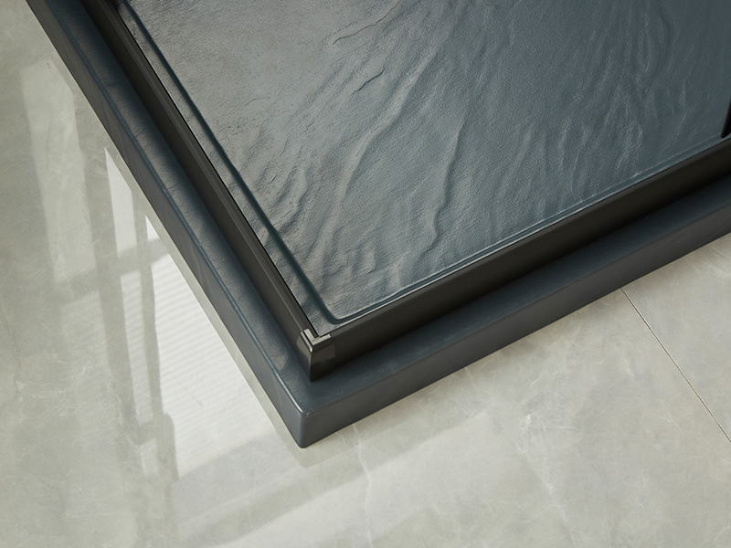 Cabină de duș glisantă SQ, sticlă securizată transparentă, profil din aluminiu negru, mâner cu două orificii, cu tavă Cabină de duș glisantă SQ, sticlă securizată transparentă, profil din aluminiu negru, mâner cu două orificii, cu tavă