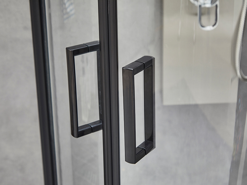 Cabină de duș glisantă SE, sticlă securizată transparentă, profil din aluminiu negru, mâner cu două orificii, fără tavă Cabină de duș glisantă SE, sticlă securizată transparentă, profil din aluminiu negru, mâner cu două orificii, fără tavă